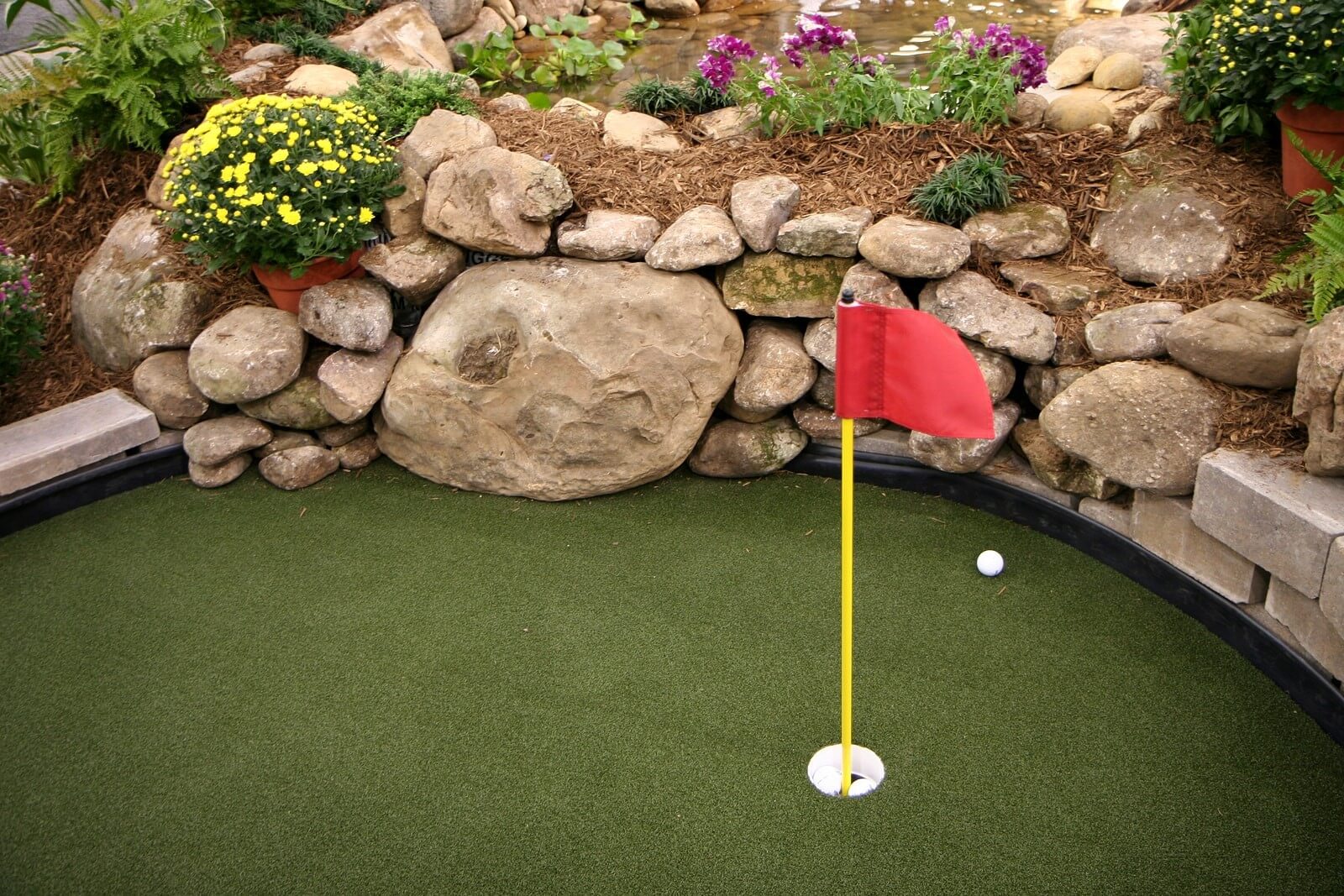 Enjoy Your Dream Pebble Beach Greens with Synthetic Turf